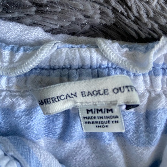 Off the Shoulder striped cropped shirt - Picture 2 of 3